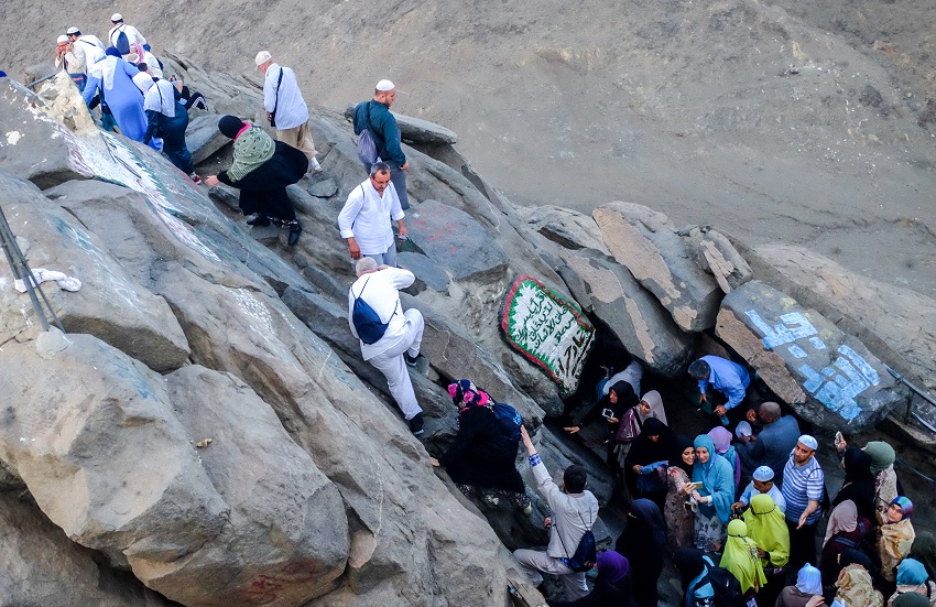 The Cave of Hira In Jabal Al Noor: History And Importance