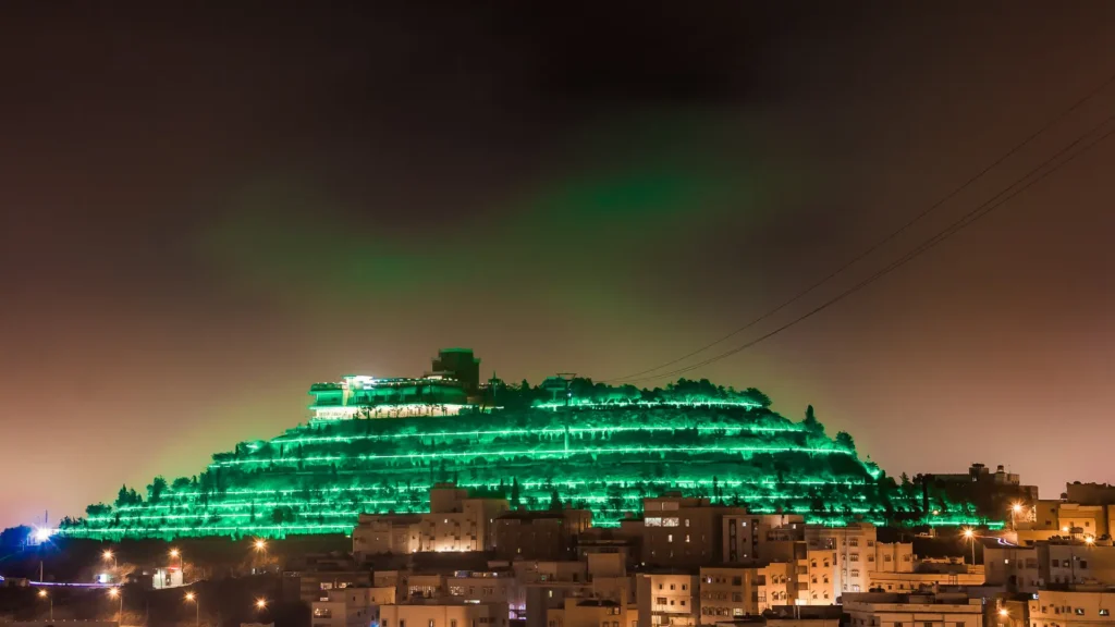 Green Mountain (Jebel Thera)