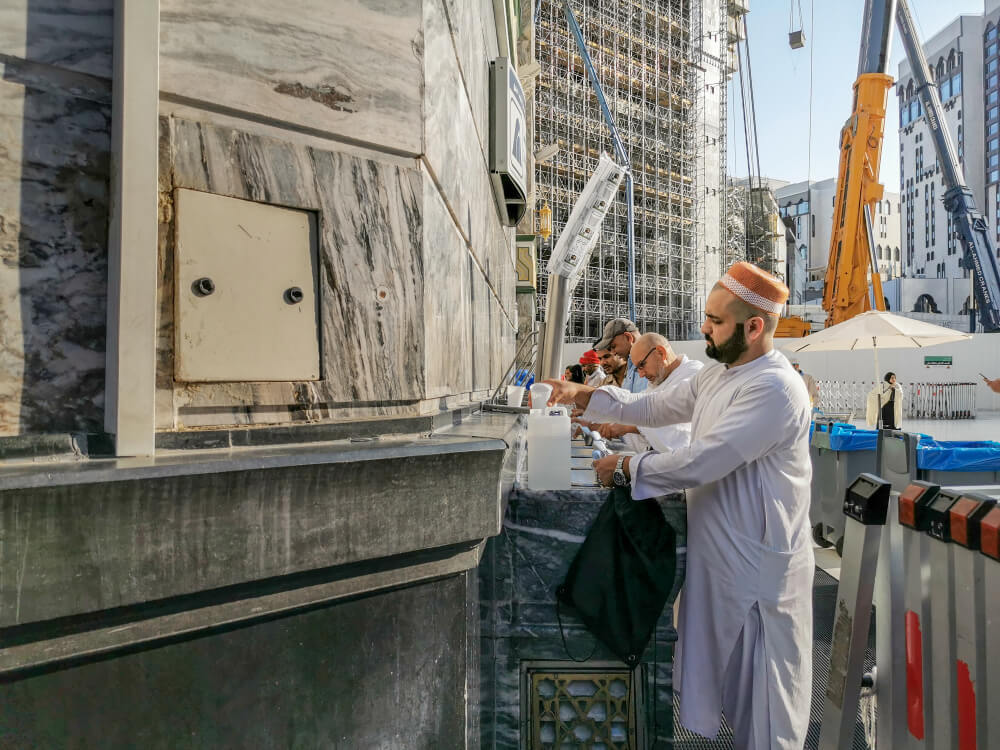 History Of Zamzam Water, Its Importance And Benefits